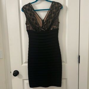 Adrianna Papell Black Dress Size 8 Cocktail Lace